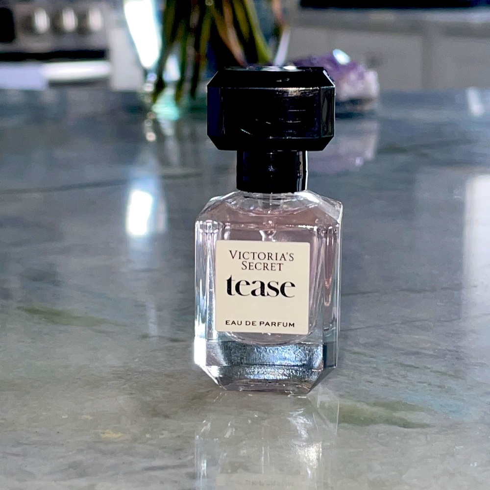 Victorias Secret Tease mini fragrance .25oz